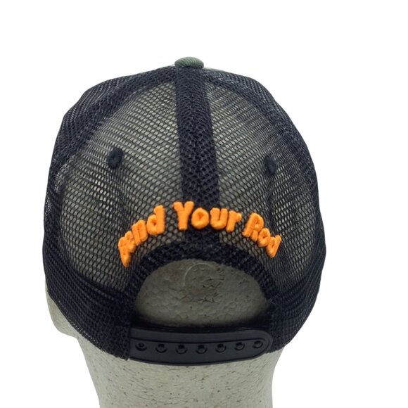 Fishoholic Camouflage Trucker Cap With Embroidered Logo Mesh Back Adjustable - Picture 3 of 5